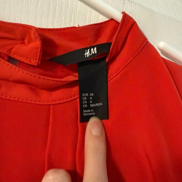 ⭐️$5, spend over $20 - H&M Red-Orange Ruffle Tiered Sleeveless Dress - Picture 2 of 14